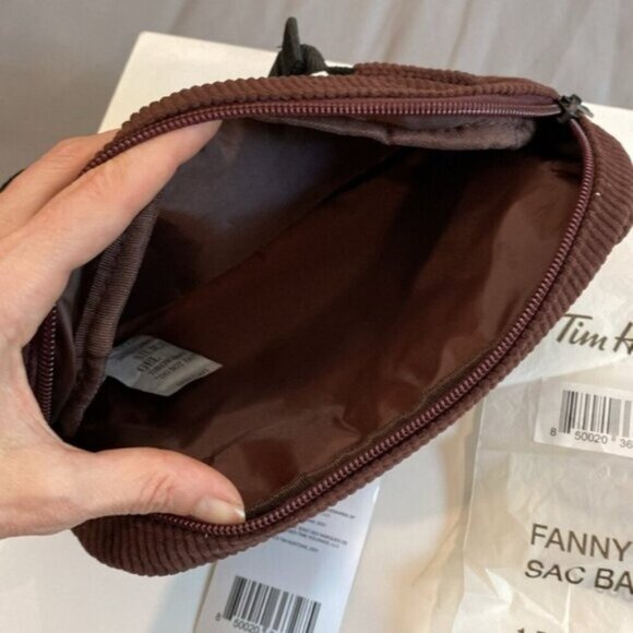 Justin Bieber and Tim Horton’s collaboration of Tim Biebs fanny pack - Picture 9 of 13